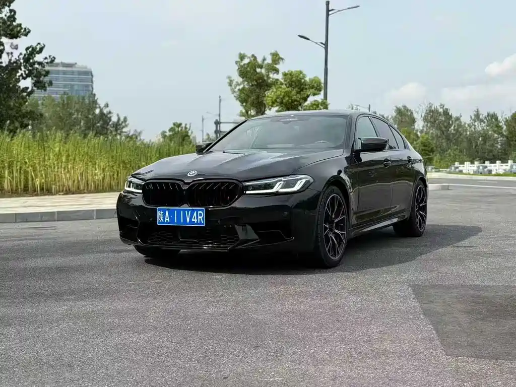 BMW M5 2021