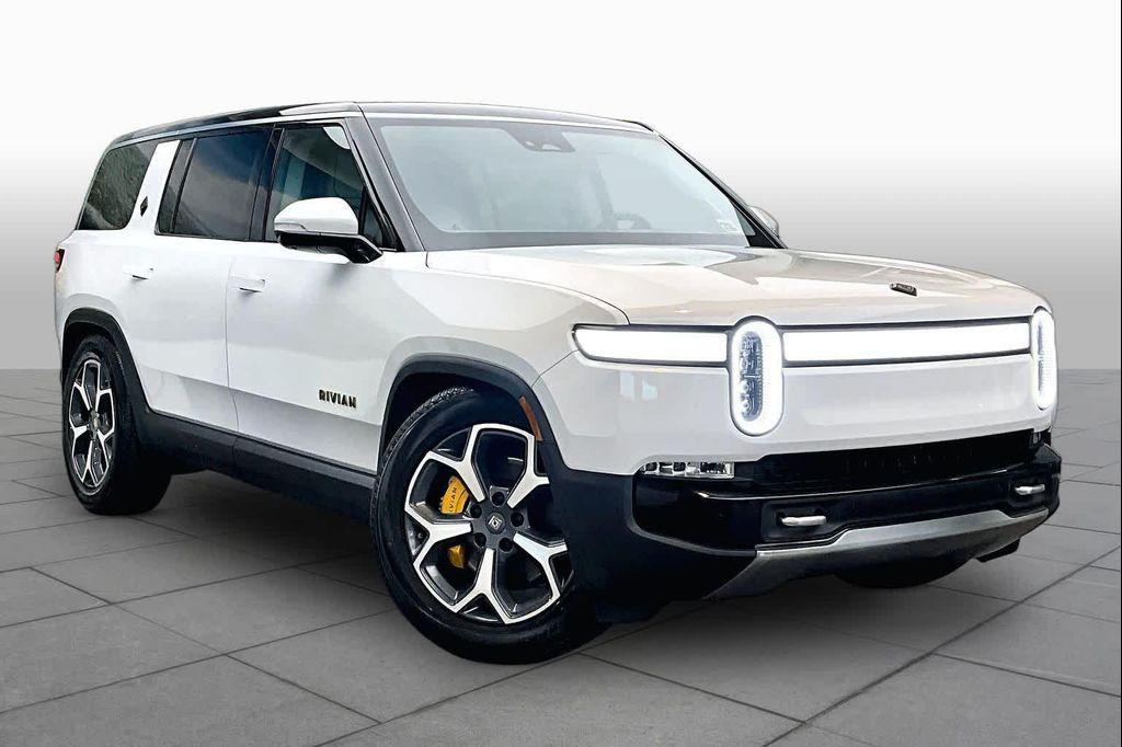 Rivian R1S 2023