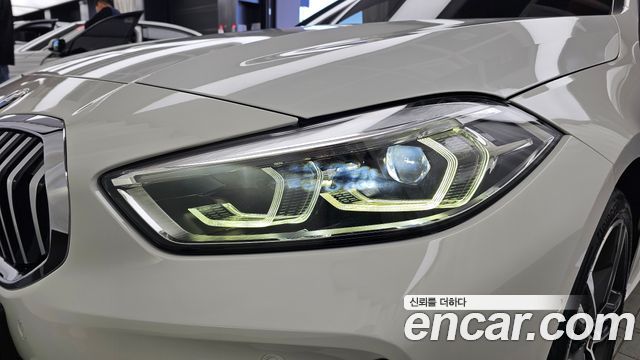 BMW 1 серии 2022