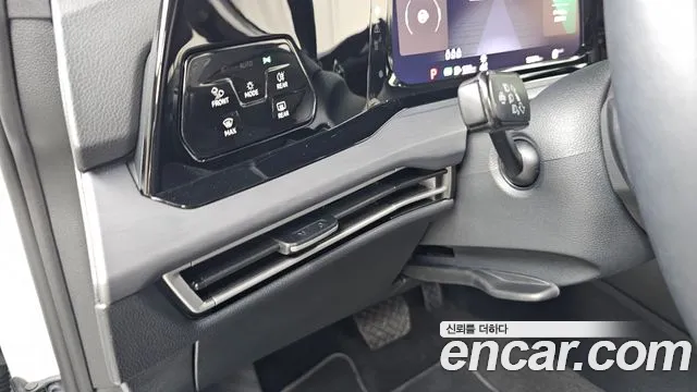Volkswagen Golf 2024