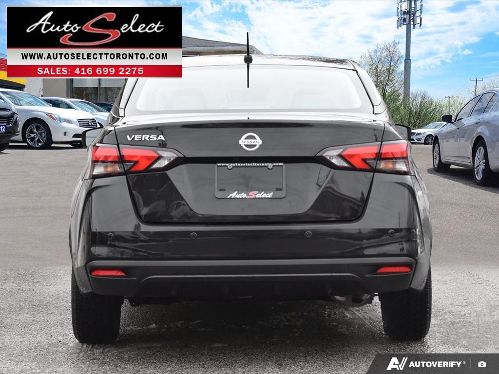 Nissan Versa 2021