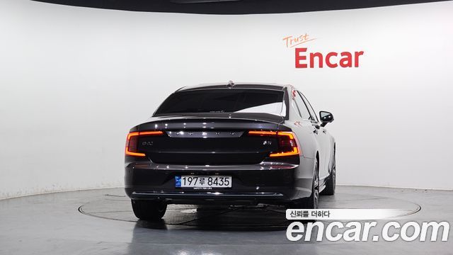 Volvo S90 2023