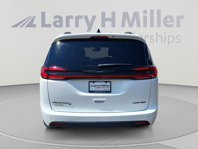 Chrysler Pacifica 2023