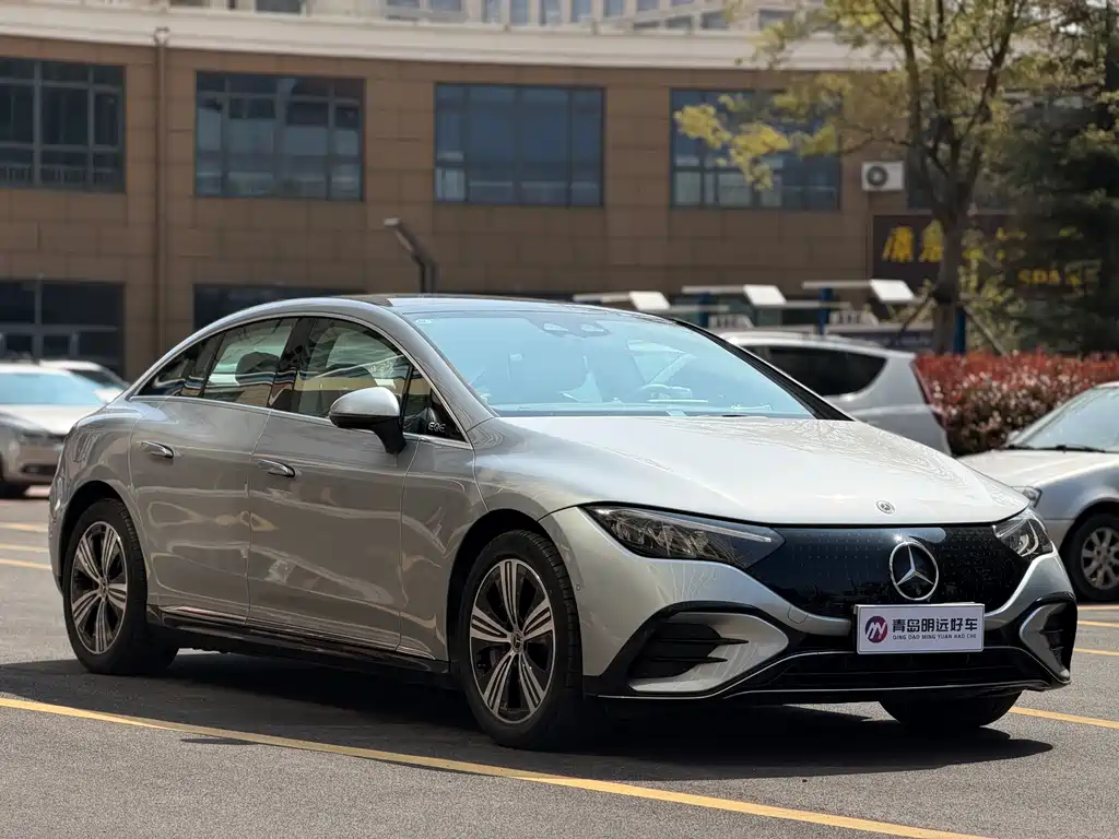 Mercedes-Benz EQE 2024