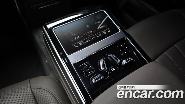 Audi A8 2022
