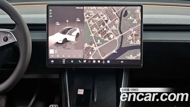 Tesla Model Y 2025