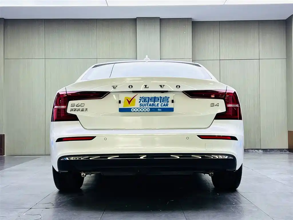 Volvo S60 2024