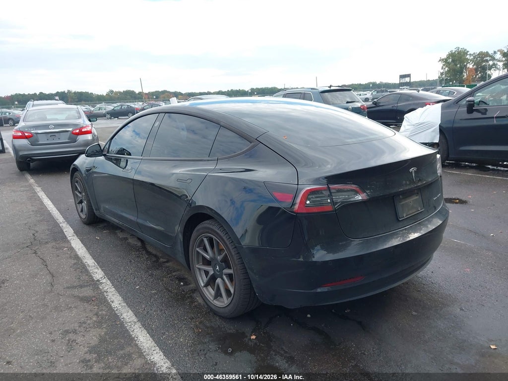 Tesla Model 3 2022