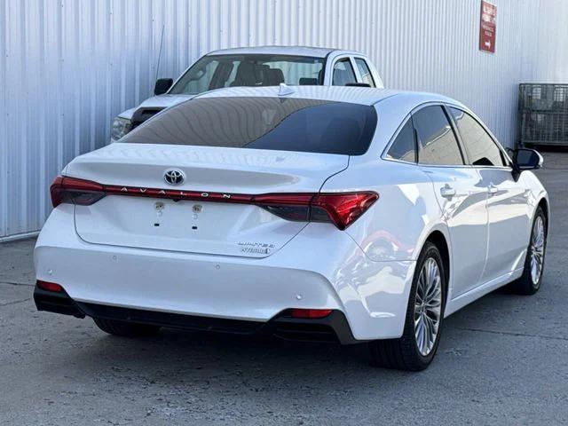Toyota Avalon 2021