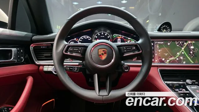 Porsche Panamera 2023