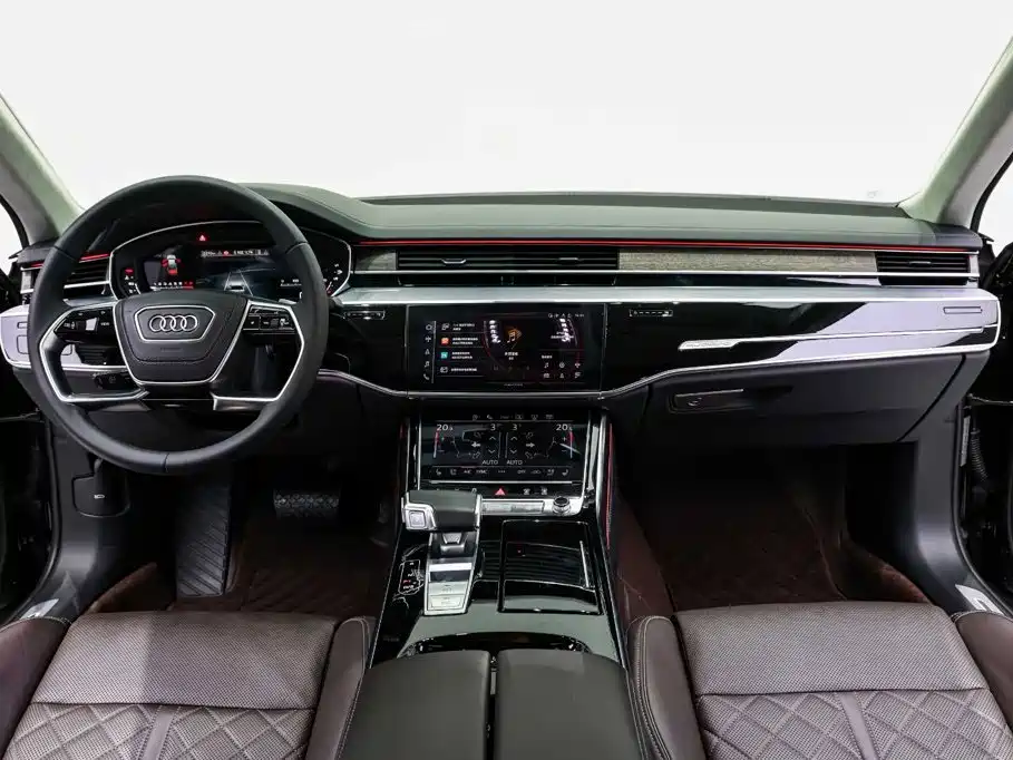 Audi A8 2024