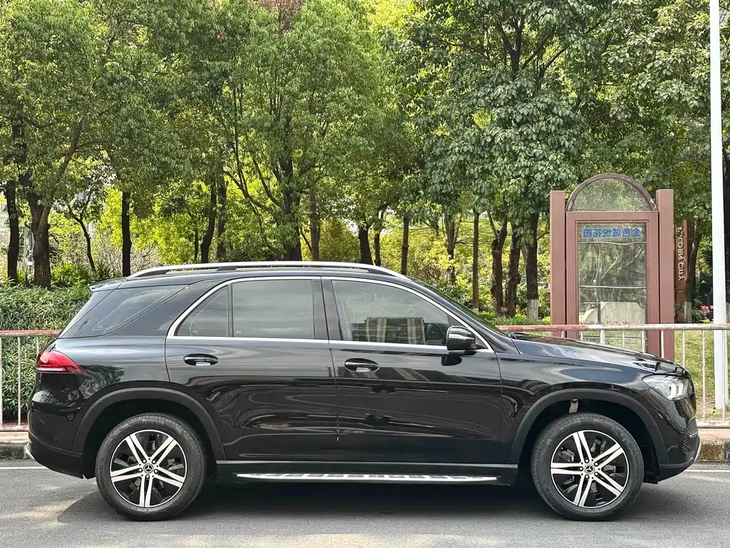 Mercedes-Benz GLE 2021