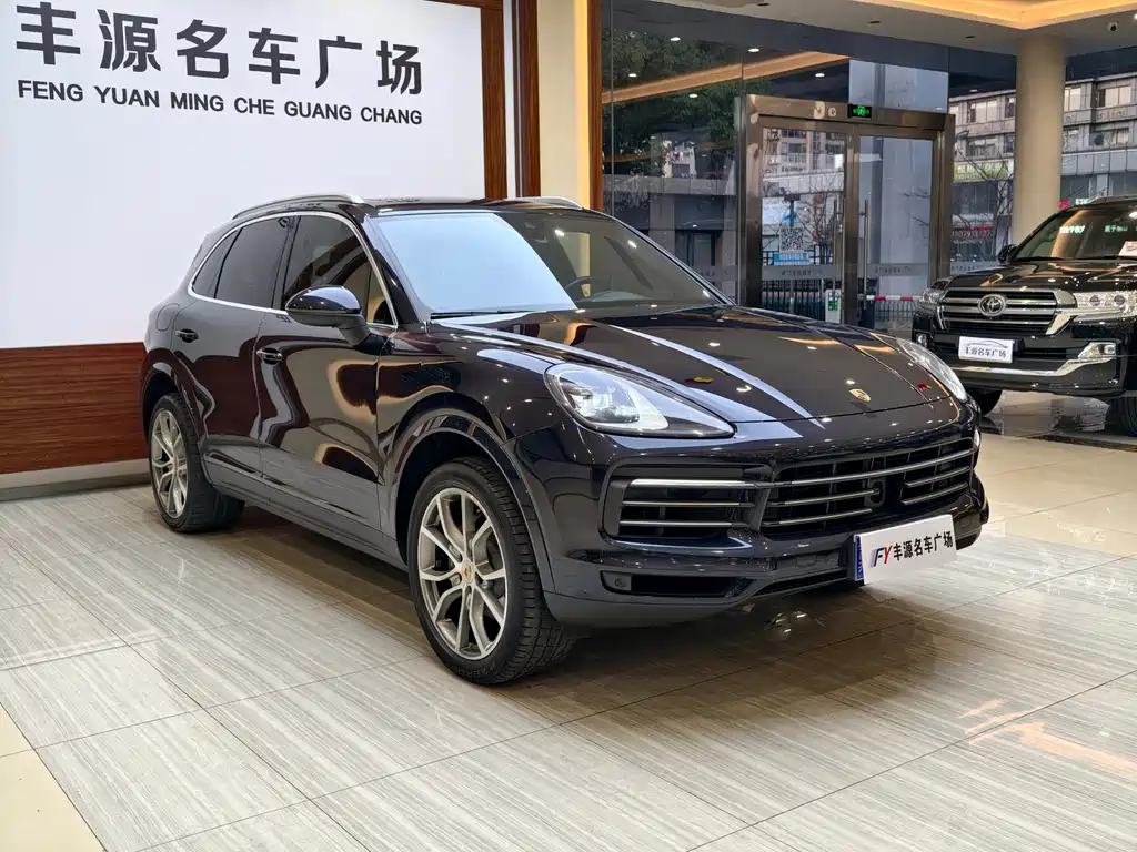 Porsche Cayenne 2022