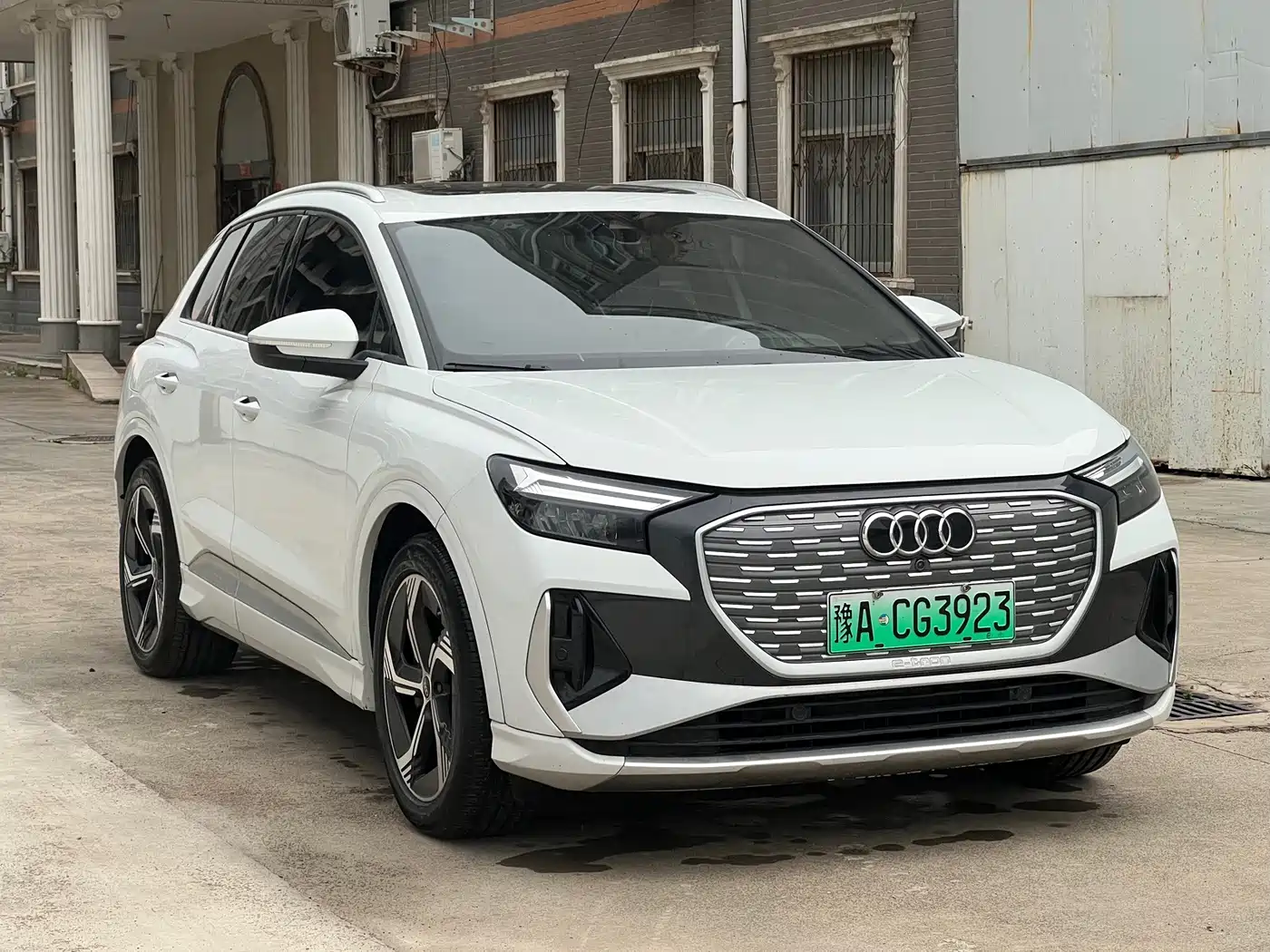 Audi Q4 e-tron 2024