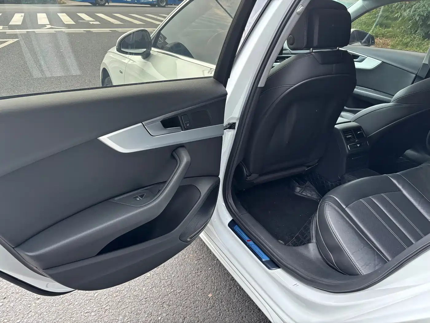 Audi A4 2023