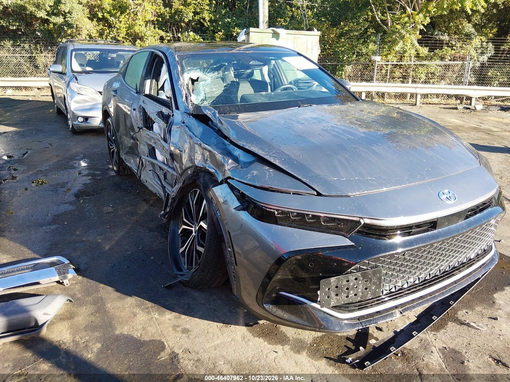 Toyota Crown 2023