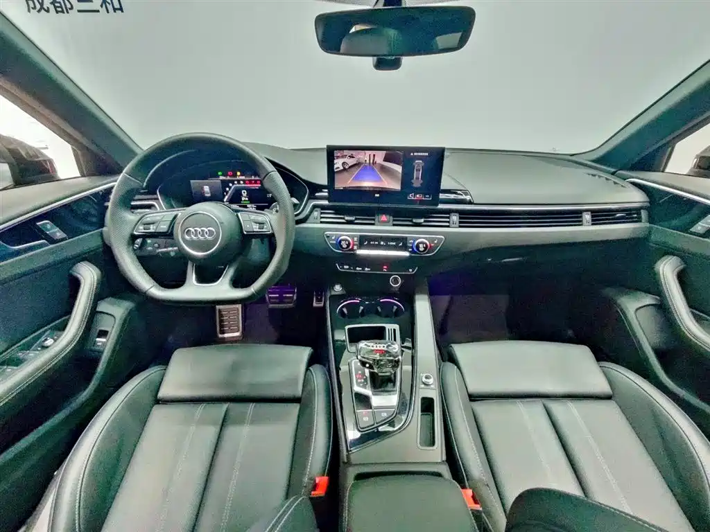 Audi A4 2024