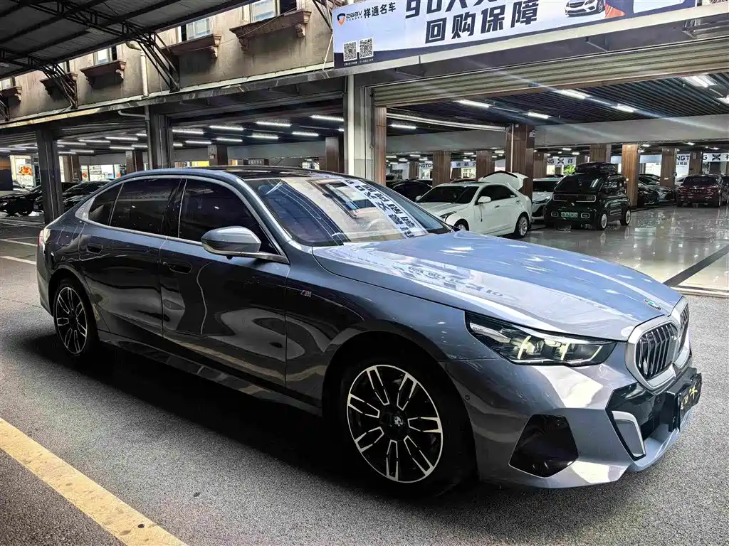 BMW 5 серии 2024