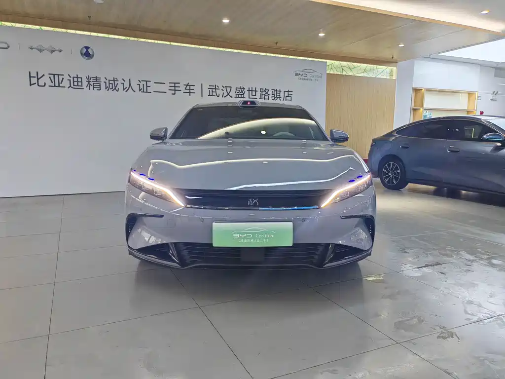 BYD Han 2025