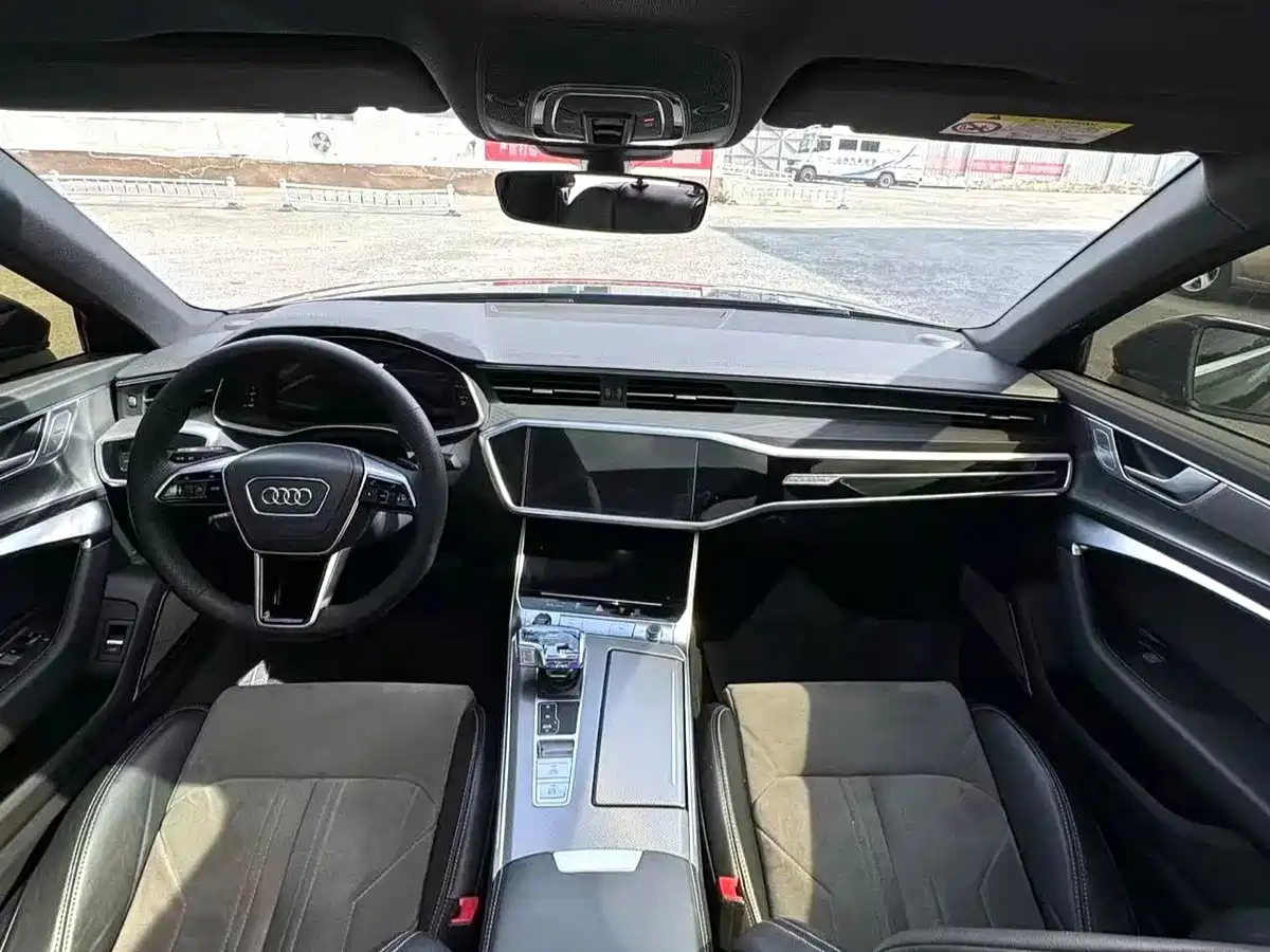 Audi A6 2024
