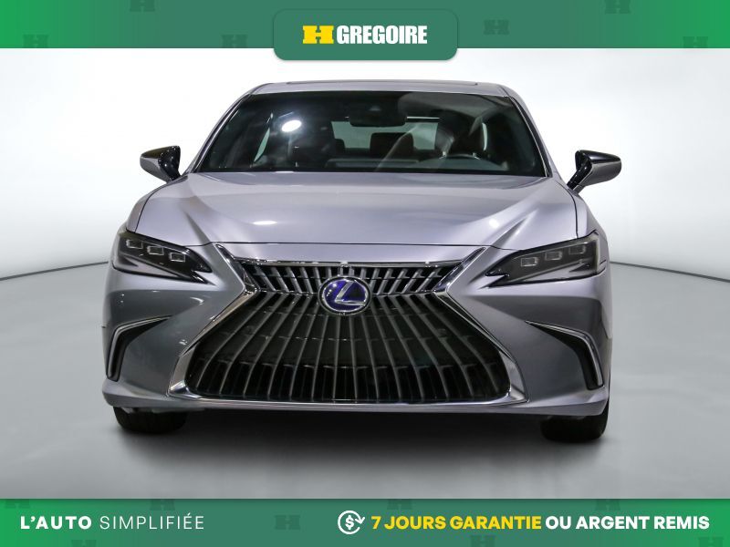Lexus ES 2022