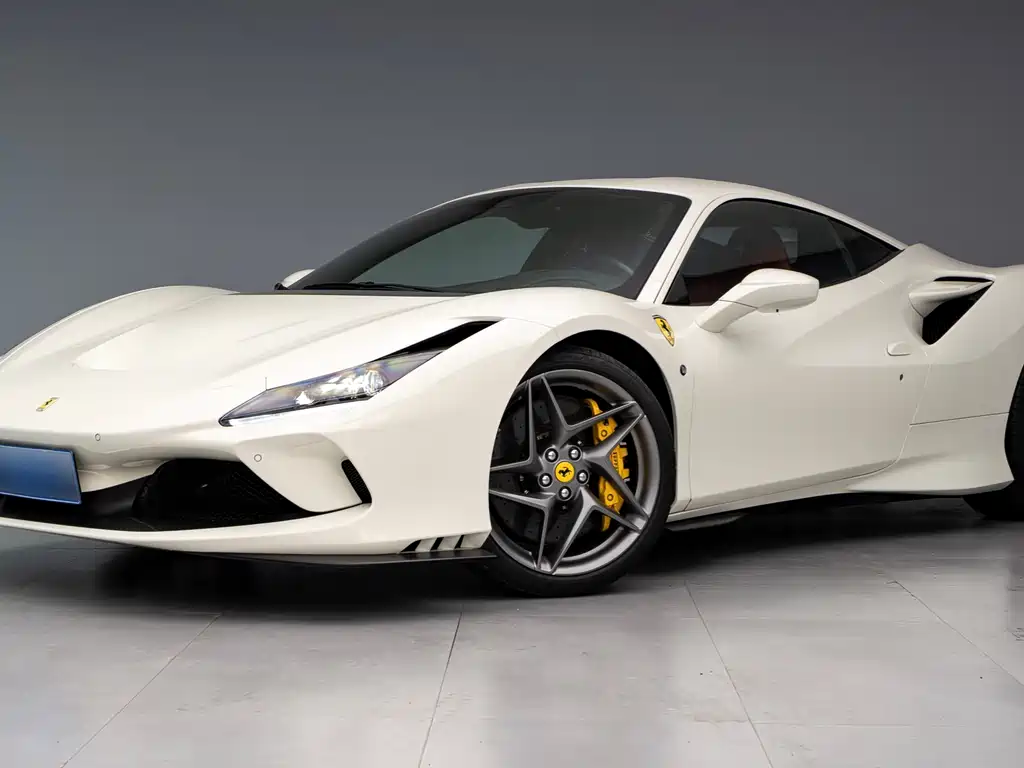 Ferrari F8 2023