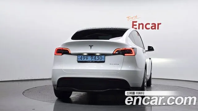 Tesla Model Y 2022