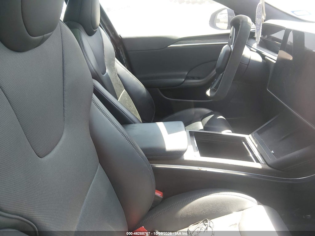Tesla Model S 2021