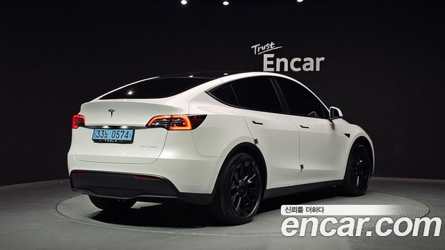 Tesla Model Y 2021