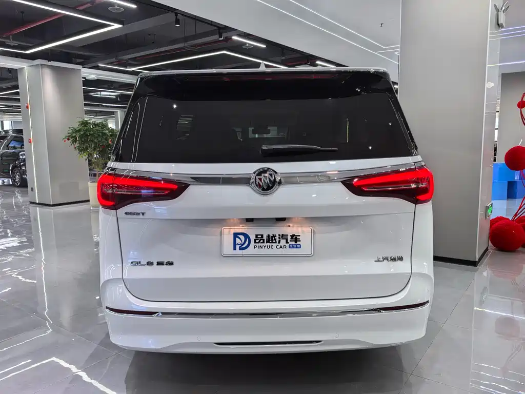 Buick GL8 2023