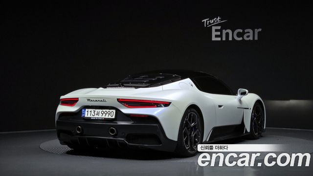 Maserati MC20 2022
