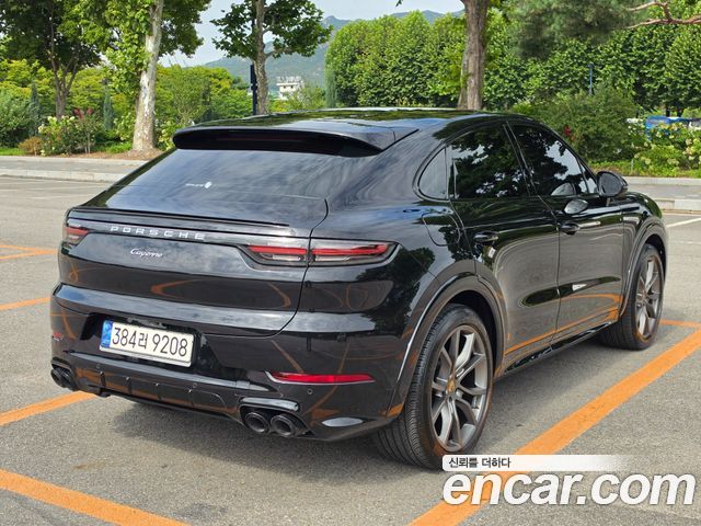 Porsche Cayenne 2022