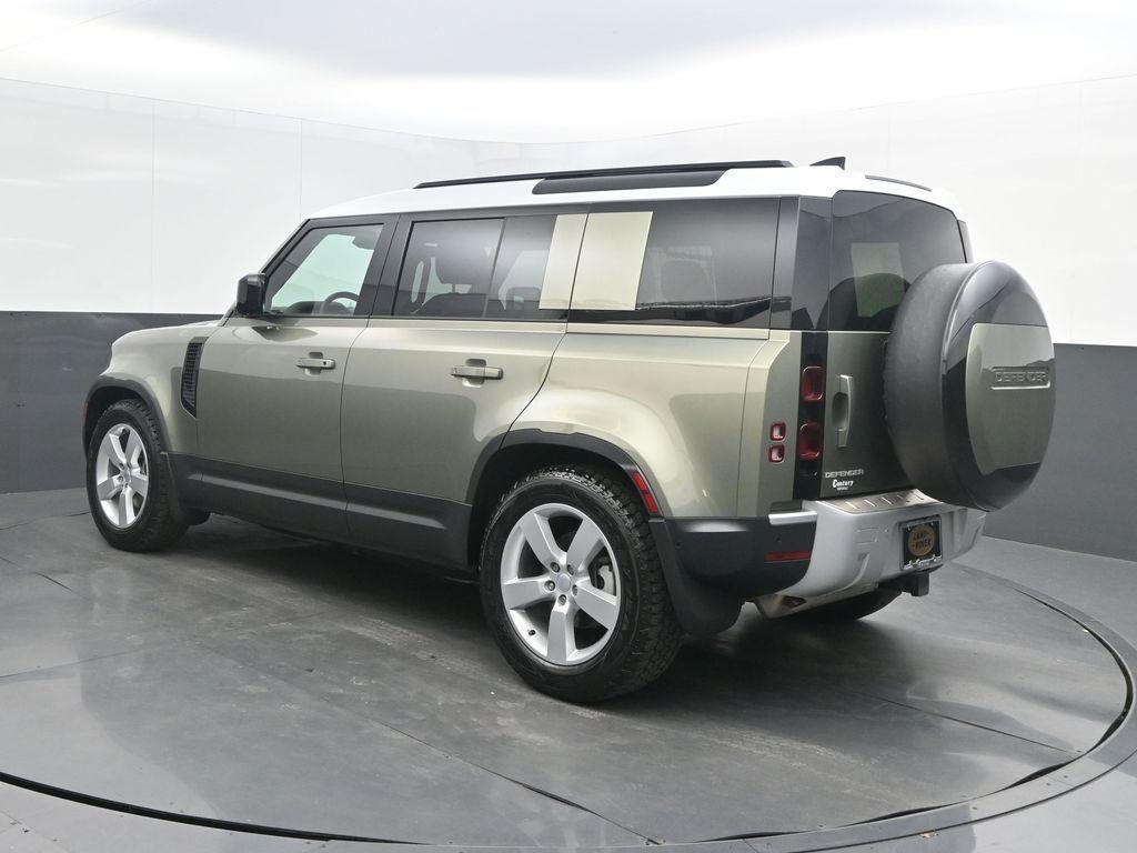 Land Rover Defender 2025