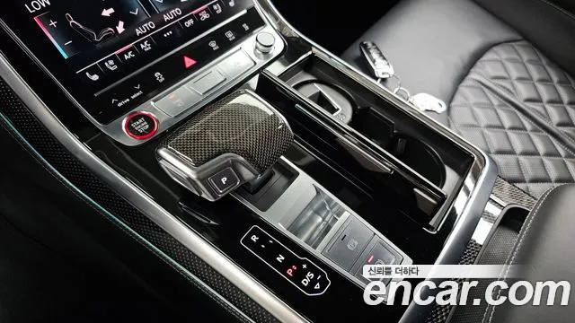 Audi SQ8 2021