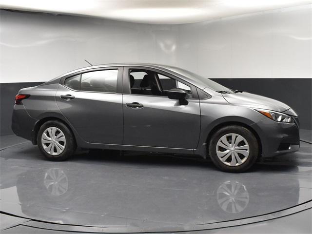Nissan Versa 2021