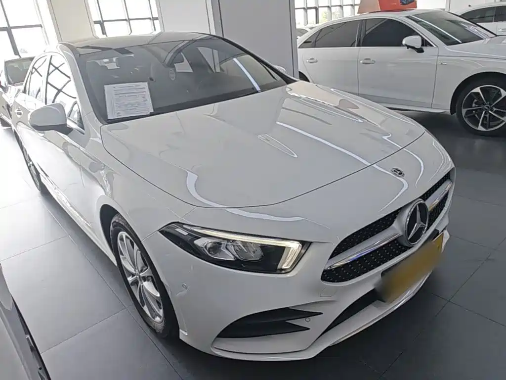 Mercedes-Benz A-Класс 2022