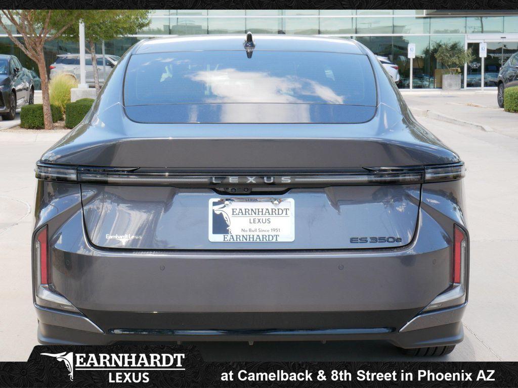 Lexus ES 2026