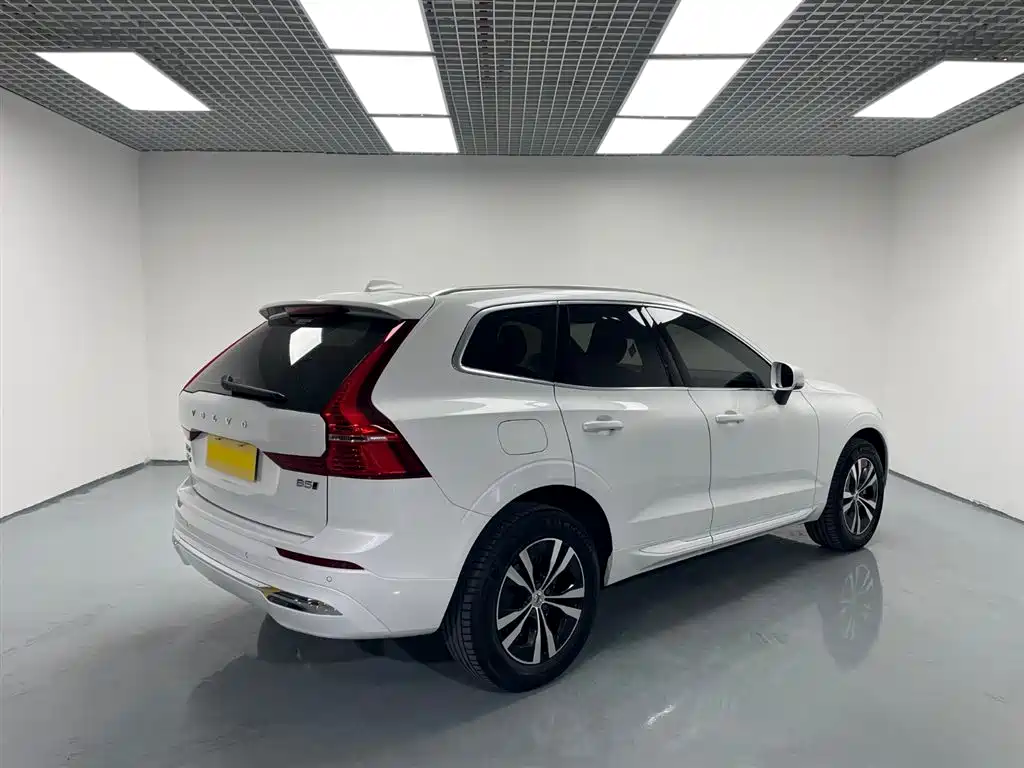 Volvo XC60 2022