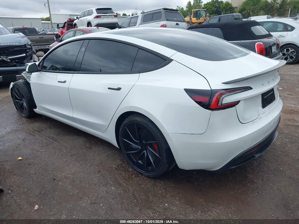 Tesla Model 3 2025