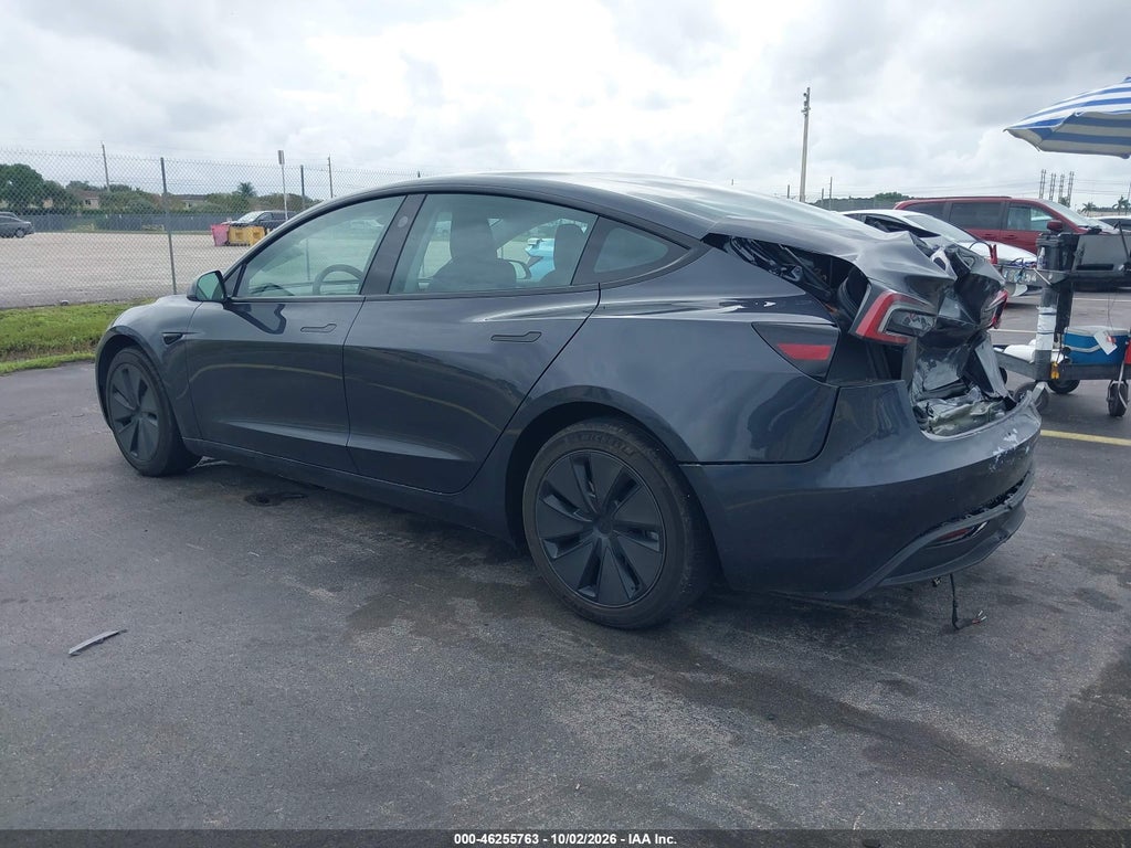 Tesla Model 3 2025