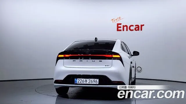 Toyota Prius 2024
