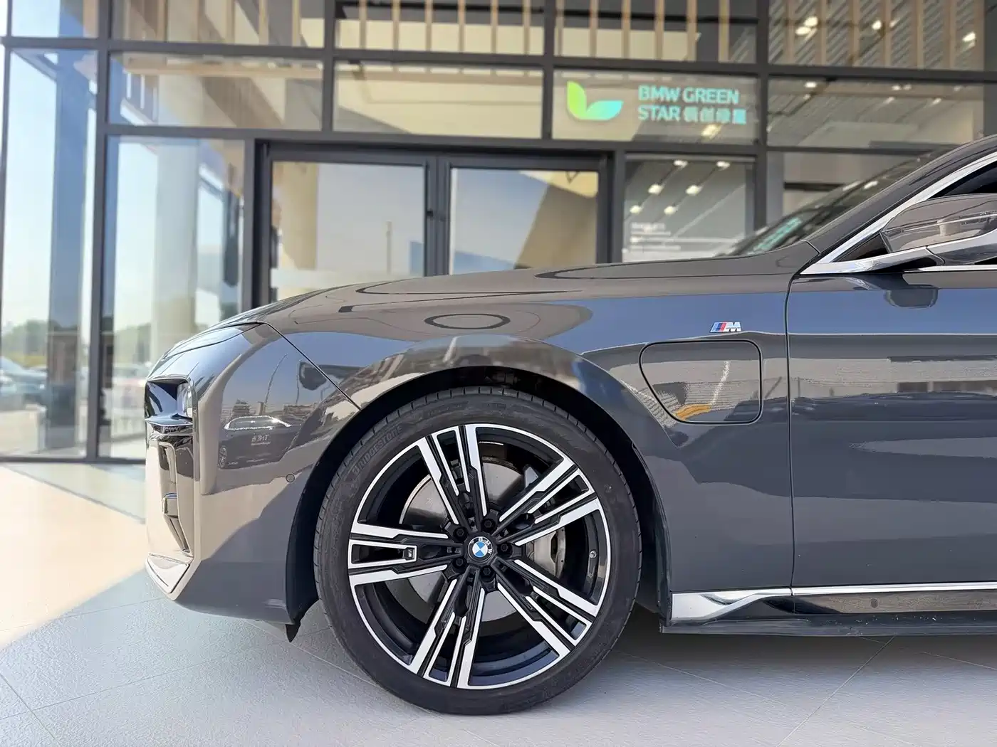 BMW i7 2023