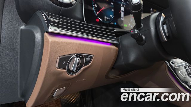 Mercedes-Benz E-Класс 2023