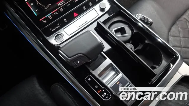 Audi Q8 2021