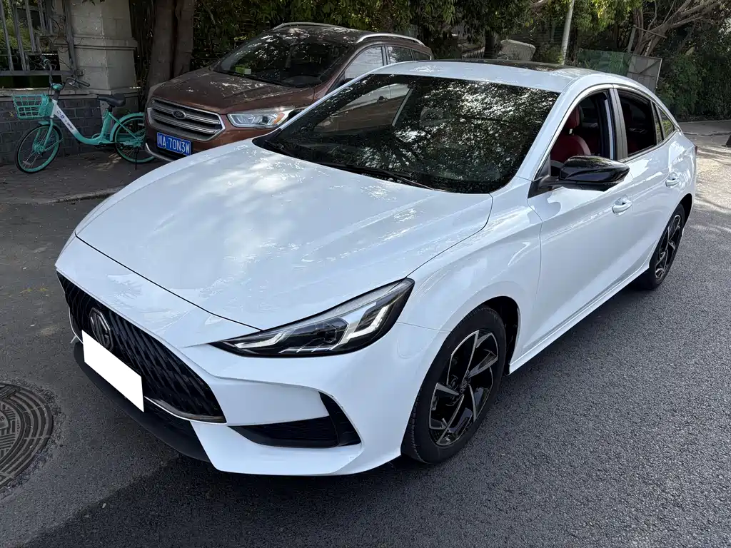 MG MG5 2021