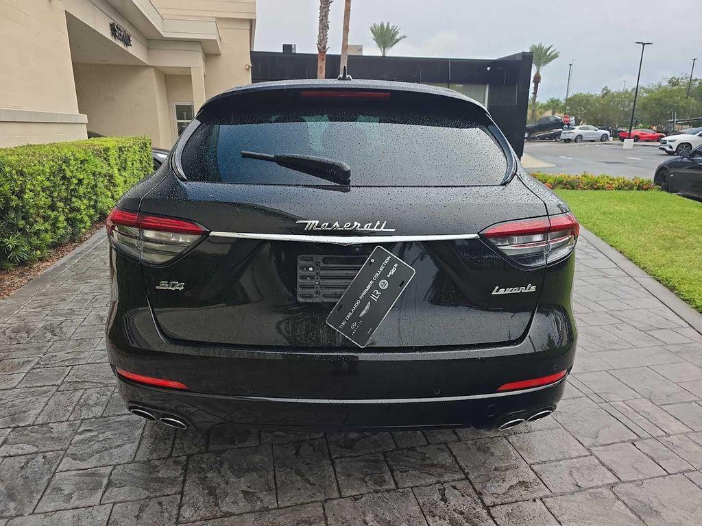 Maserati Levante 2021