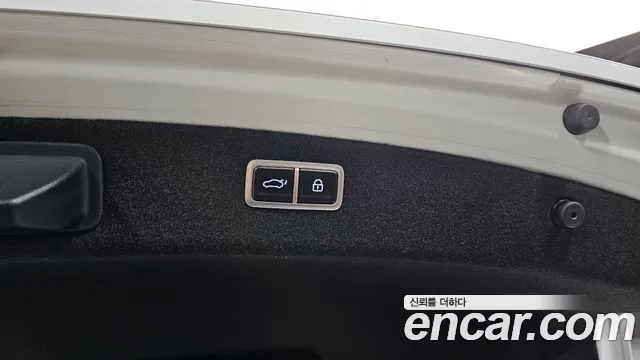 Genesis G80 2023
