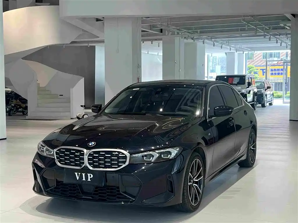 BMW 3 серии 2025