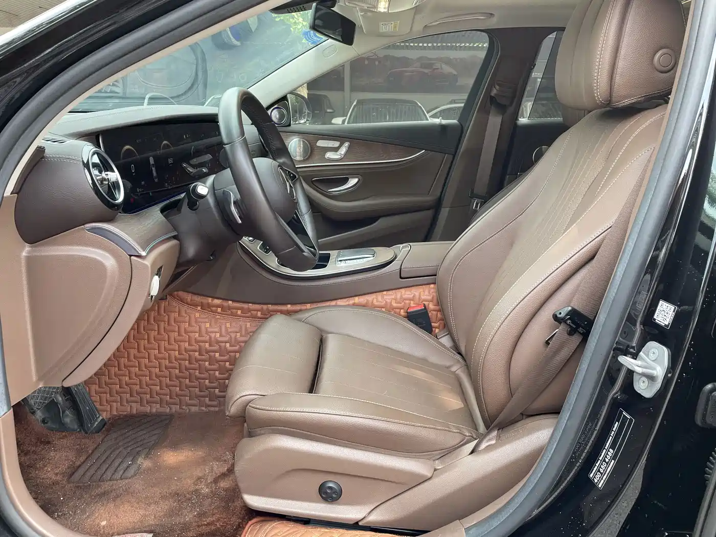 Mercedes-Benz E-Класс 2023