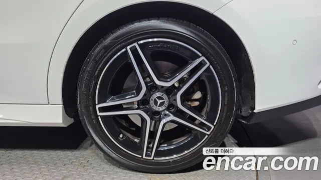 Mercedes-Benz CLA 2021